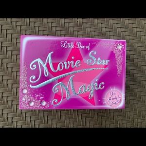 LITTLE BOX OF MOVIE STAR MAGIC + Book. Unused